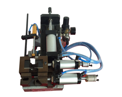 DW-305氣動剝線機(jī) DW-305氣動剝線機(jī)